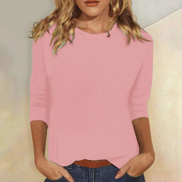 Eowyn - Women's fine knit crew neck top in Pink – front view