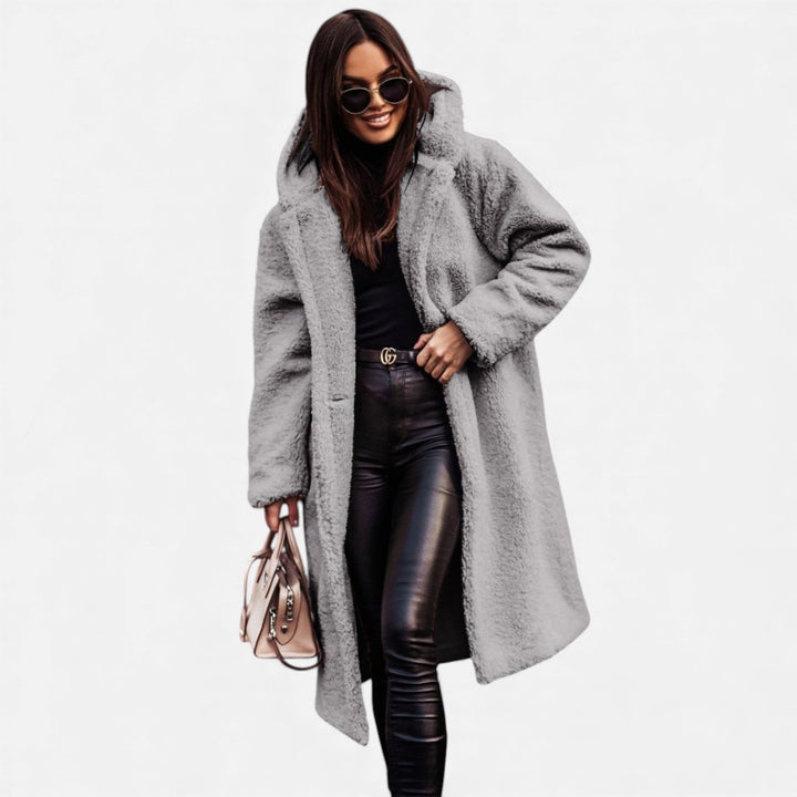 Settle women's teddy coat in Grey – front view