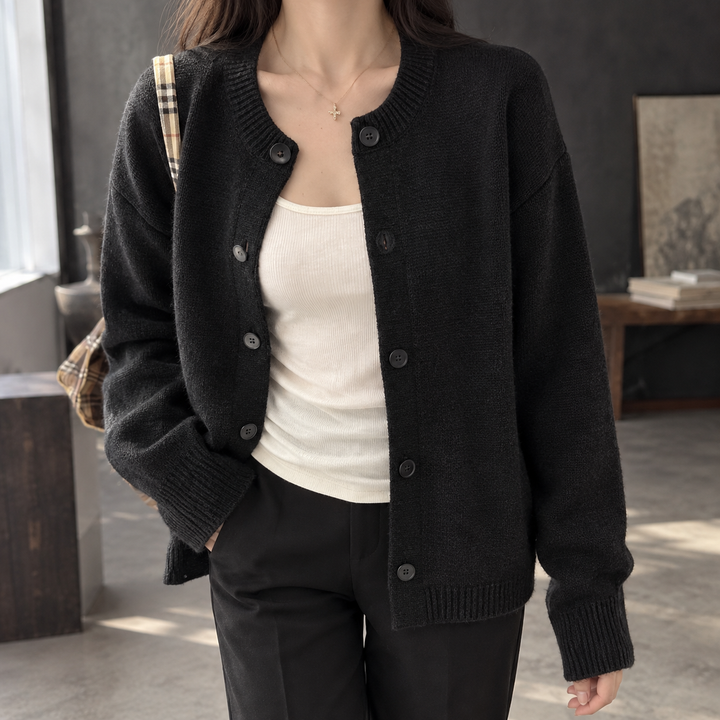 Women's relaxed cardigan Alfreda in Black – front view