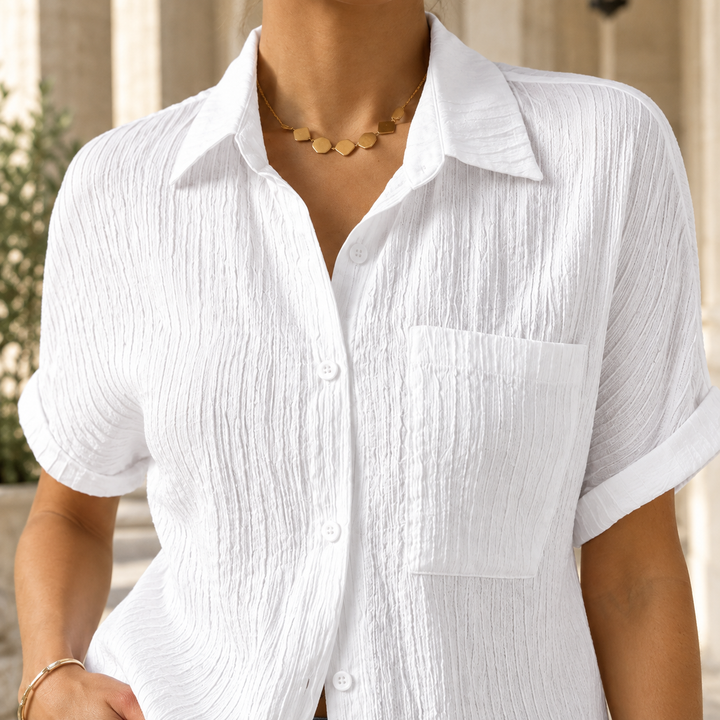 Women's Crinkle Textured Short Sleeve Button-Up Shirt Cosima – White – close-up