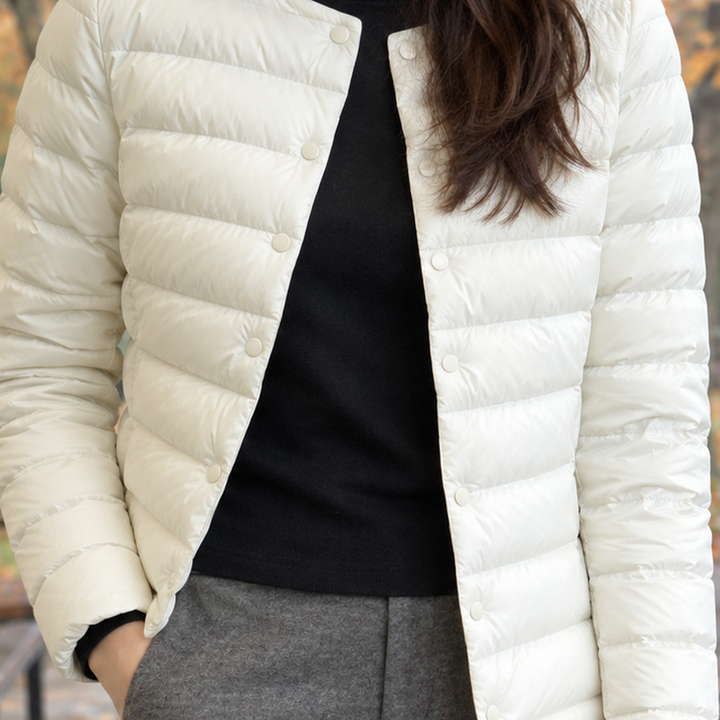 Polperro women's quilted down jacket in White – snap-front close-up