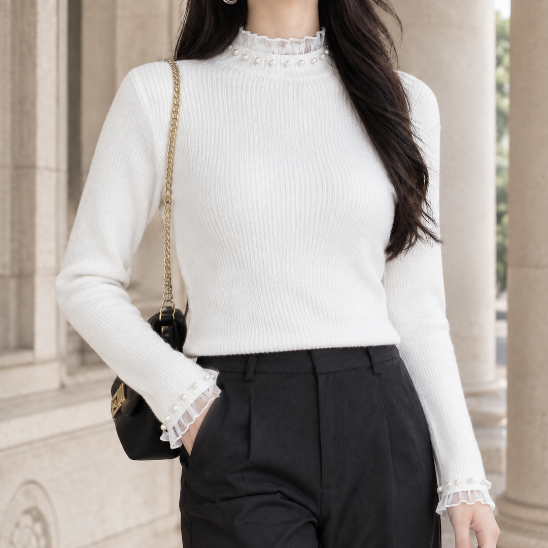 Roisin - Women's mock neck jumper in White – front view