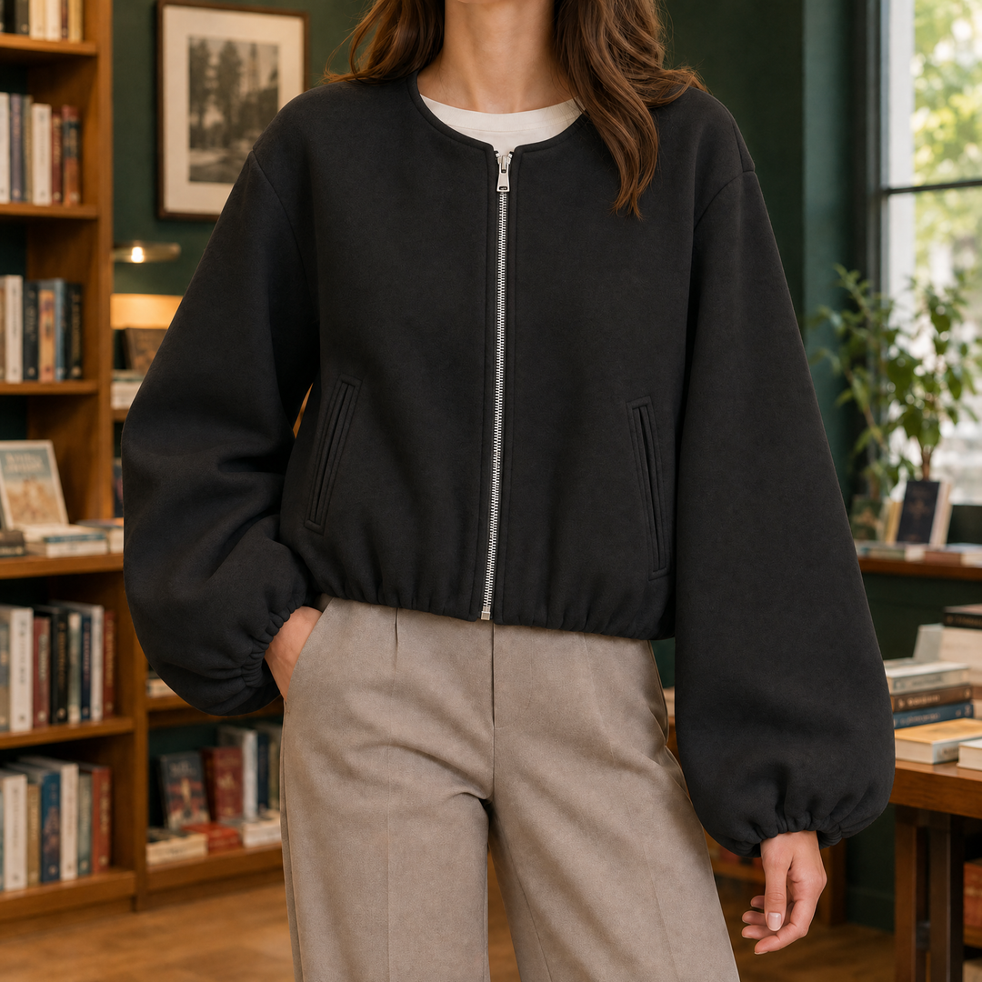 Beccles women's cropped bomber jacket in Black – front view