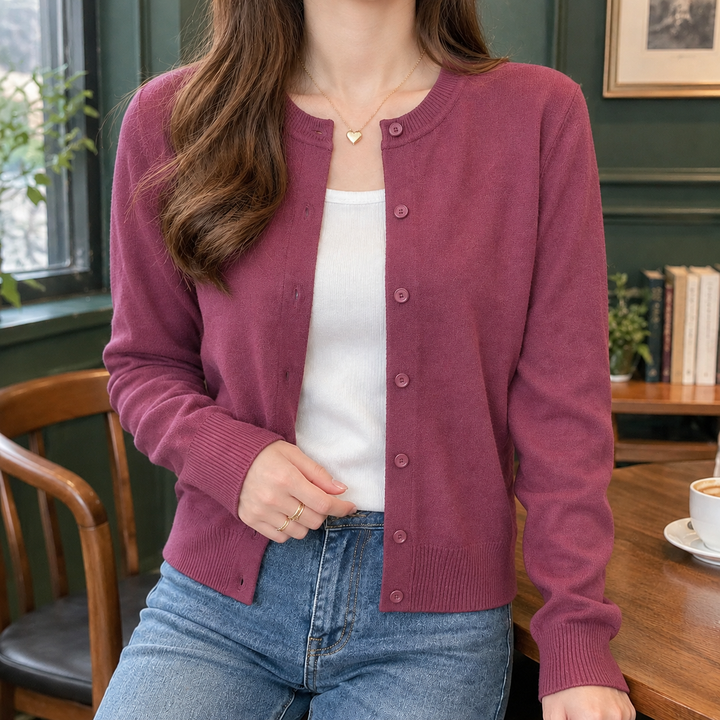 Eleri - Women's fine knit cardigan in Plum Pink – front view