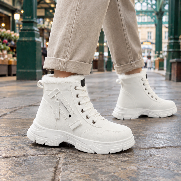 Borrowdale women's fleece-lined lace-up ankle boots in White – side view