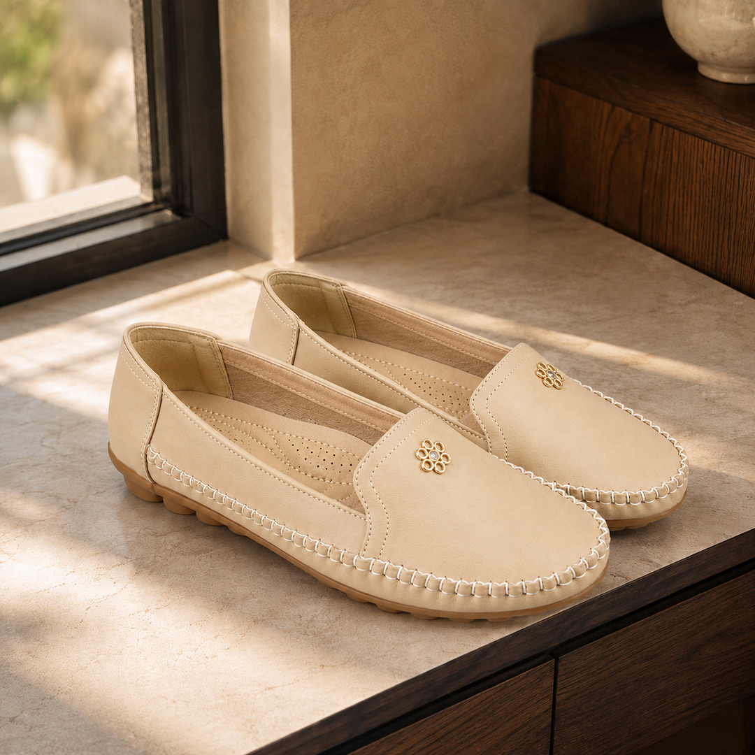 Women's Orthopaedic Cushioned Moccasin Loafers Ravello – Beige – angled pair