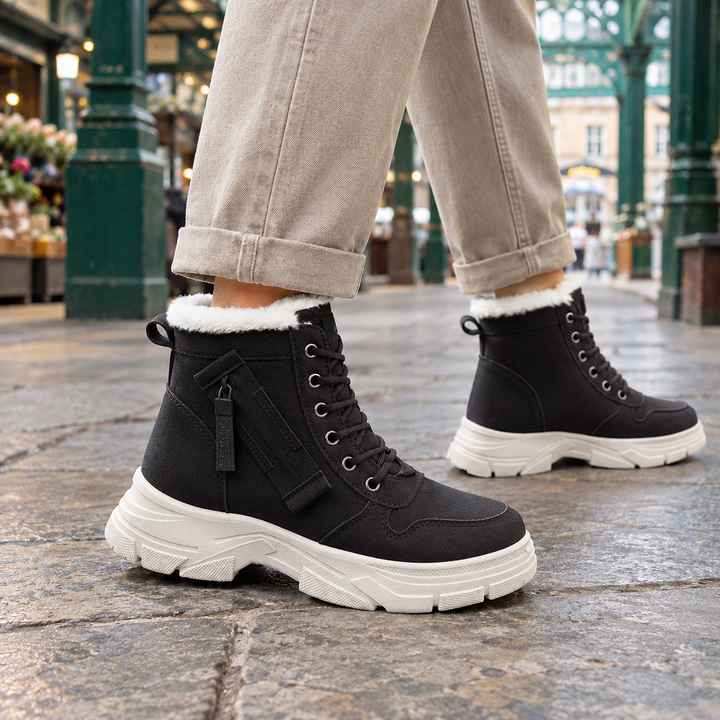 Borrowdale women's fleece-lined lace-up ankle boots in Black – side view