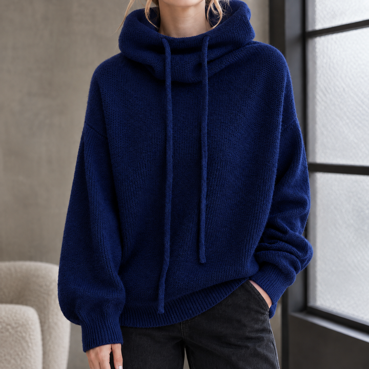 Lindsay - Women's wool cowl neck jumper in Navy – front view