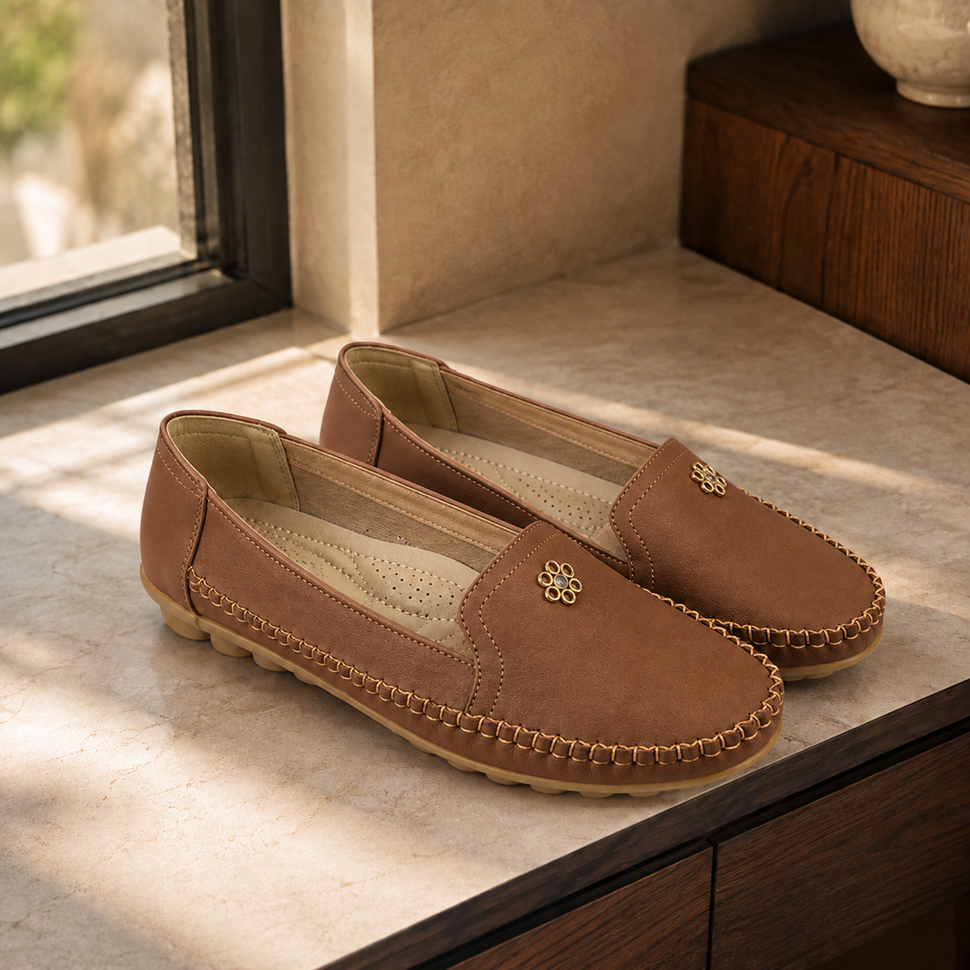 Women's Orthopaedic Cushioned Moccasin Loafers Ravello – Brown – angled pair
