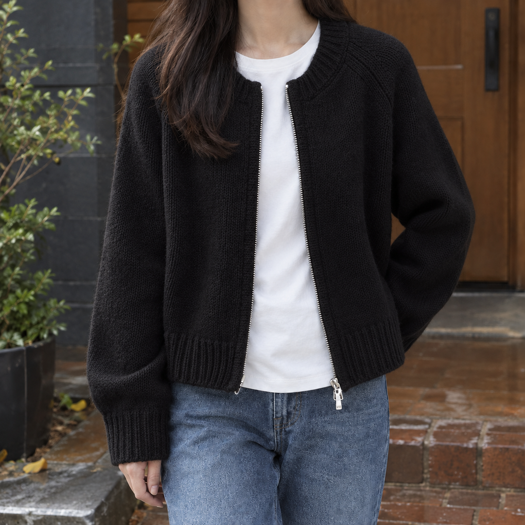 Women's Cropped Chunky Knit Zip-Up Cardigan – Sioned – Black – front view