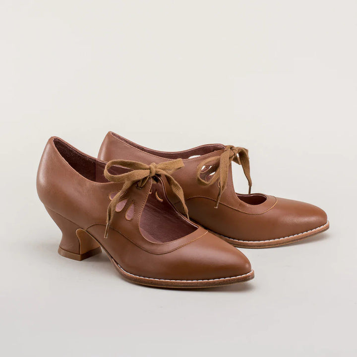 Women's lace up heels Rhiannon in Beige – pair view