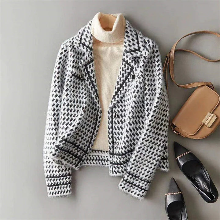 Bamburgh women's houndstooth jacket in Black & White – front view